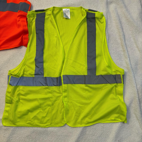 Men's Body Guard Safety Vest L/XL Orange Reflective Material - Picture 2 of 10